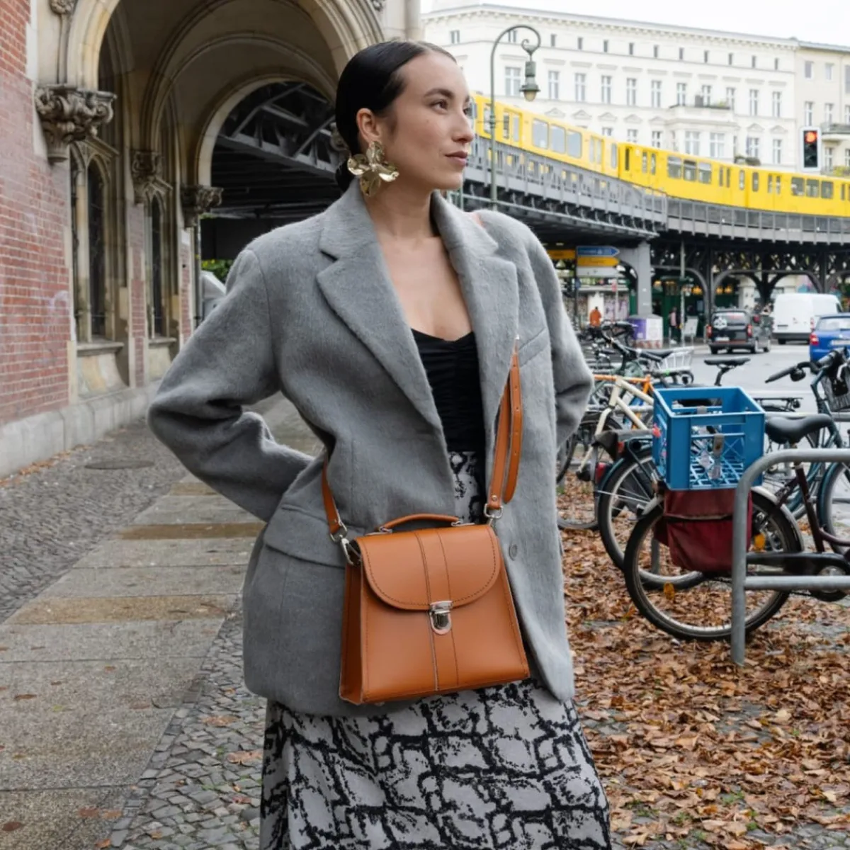 Zatchels Handmade Leather Cross Body Bag - Burnt Orange><noscript><img width=