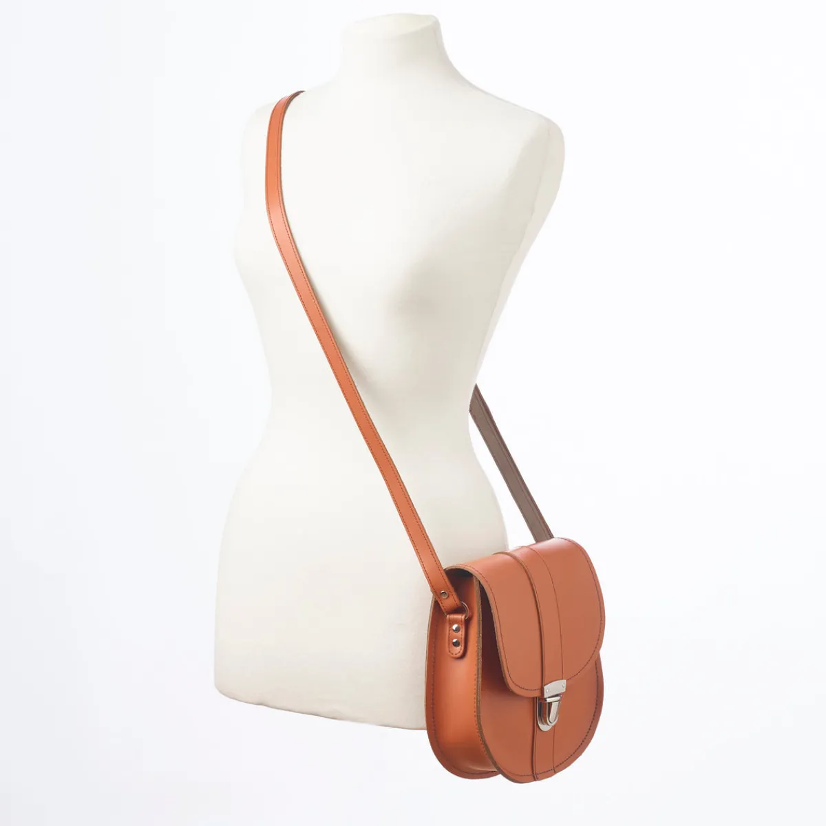 Zatchels Handmade Leather Pushlock Saddle Bag - Burnt Orange><noscript><img width=