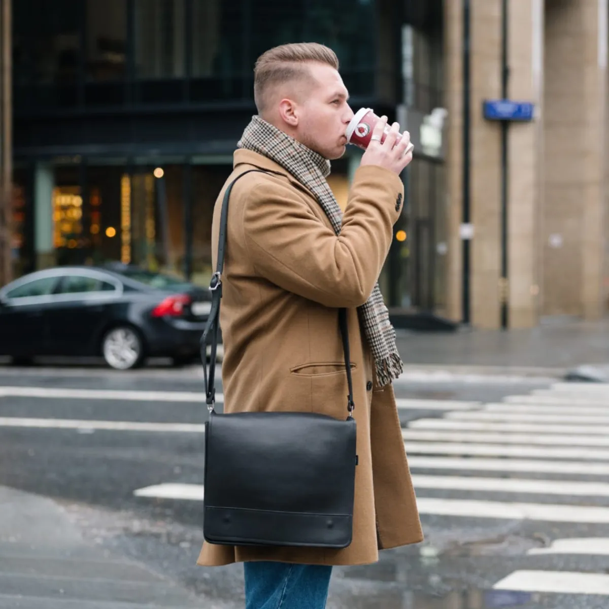 Zatchels Men's Leather Tannery Messenger - Black> Tannery Collection